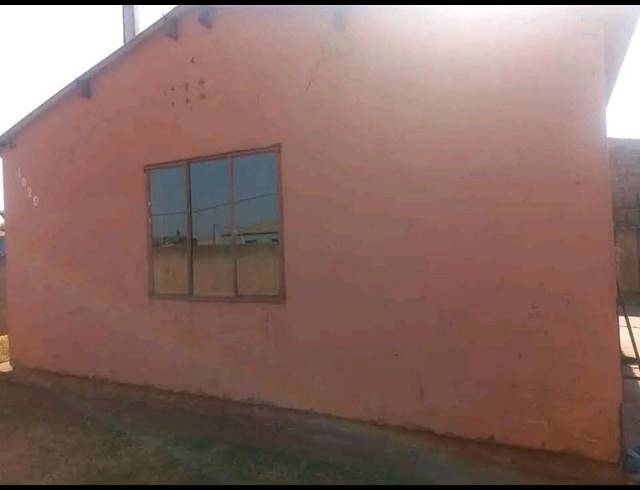 2 BEDROOM HOUSE FOR SALE IN VILLA LIZA